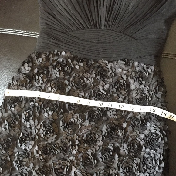 Black cocktail ruched textured rosettes strapless - Picture 5 of 7